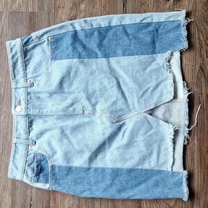 Signature 8 street wear 2 tone raw hem skirt Size Small